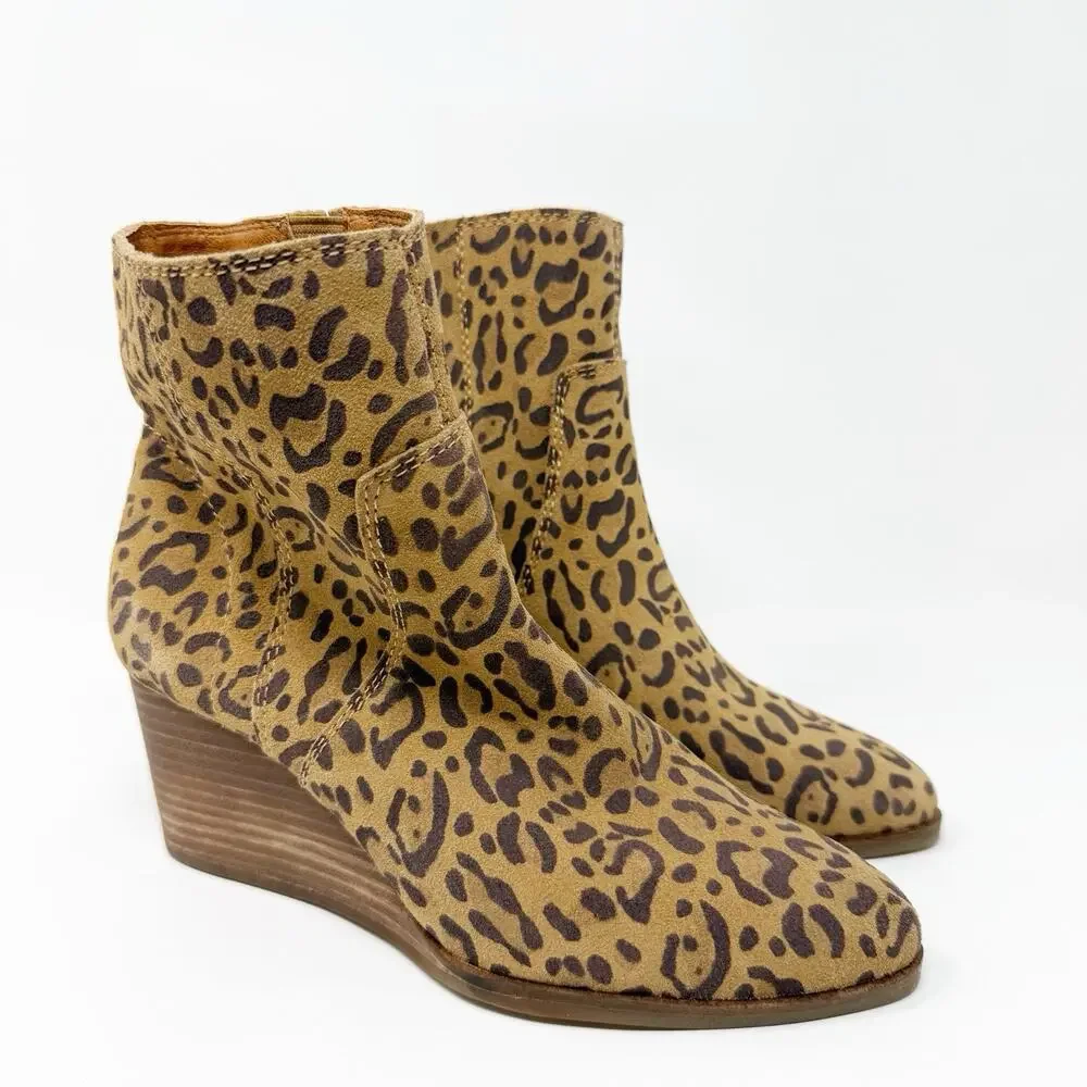Lucky Brand Wedge Ankle Boots 6.5M Leopard Suede Leather Safari Pull On Mob Wife